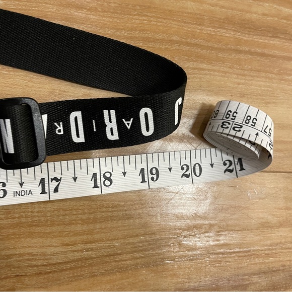 Nike Air Jordan jelly festival crossbody bag red, Rare - Picture 7 of 15